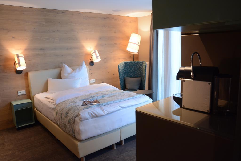 Bed&Bike Berliner Hof Bed and Breakfast St. Vith Værelse billede